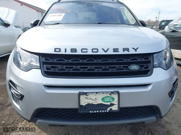 2018 Land Rover Discovery Sport HSE with VIN SALCR2RX6JH760704, listed as a IAAI auction lot 41587488 with 61,810 mi miles. Bid and sale history available at carsss.com. Image 6.