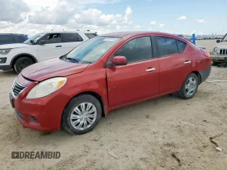 2013 Nissan Versa SV with VIN 3N1CN7AP4DL821696, listed as a Copart auction lot 62161375 with 165,579 mi miles and Salvage title. Bid and sale history available at DreamBid. Image 1.