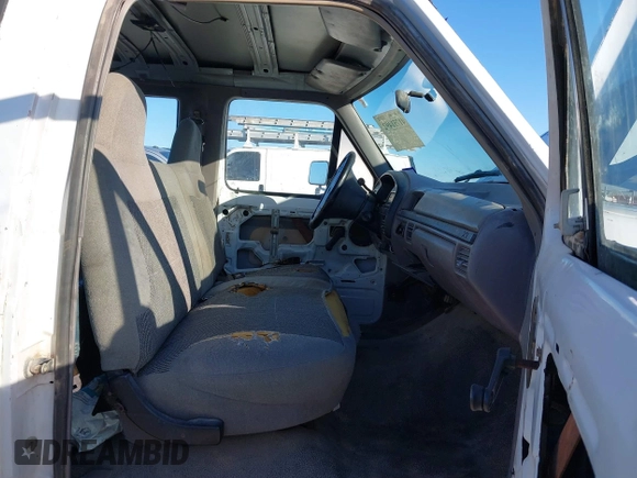 1996 Ford F-250 with VIN 1FTHX25H6TEA72448, listed as a IAAI auction lot 41751492 with 277,041 mi miles and . Bid and sale history available at DreamBid. Image 5.