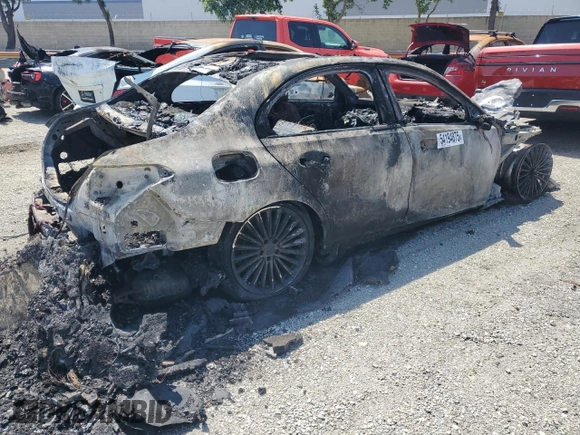 2024 Mercedes-Benz C 300 z VIN W1KAF4GB3RR217669, wystawiony jako Copart lot #54194875 z przebiegiem Nie podano mil oraz Nie do naprawy • Non repairable. Historia ofert i sprzedaży dostępna na DreamBid. Obrazek 3.