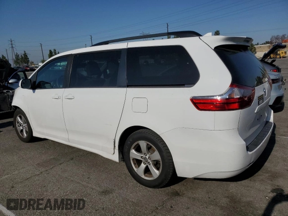 2020 Toyota Sienna LE Auto Access Seat с VIN 5TDKZ3DC8LS038386, выставлен на аукционе Copart как лот 57040115 с пробегом 87 245 миль миль и Списание • Salvage title. История ставок и продаж доступна на DreamBid. Изображение 2.
