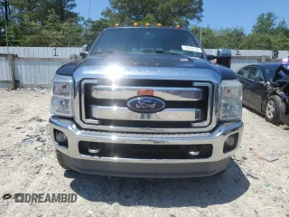 2013 Ford F-350 Platinum z VIN 1FT8W3BT8DEB60372, wystawiony jako Copart lot #58532135 z przebiegiem 243 340 mil mil oraz Czysty tytuł • Clean title. Historia ofert i sprzedaży dostępna na DreamBid. Obrazek 5.