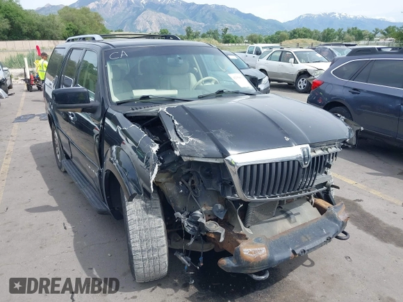 2004 Lincoln Navigator Luxury z VIN 5LMFU28R74LJ01322, wystawiony jako IAAI lot #42350030 z przebiegiem Nie podano mil oraz . Historia ofert i sprzedaży dostępna na DreamBid. Obrazek 6.
