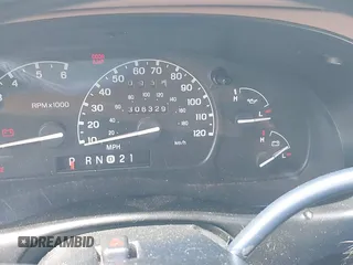 2000 Ford Explorer XLT с VIN 1FMZU63E1YZA28642, выставлен на аукционе IAAI как лот 42662798 с пробегом 306 329 миль миль и . История ставок и продаж доступна на DreamBid. Изображение 7.