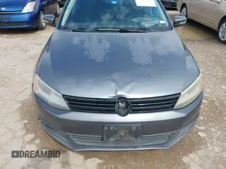 2011 Volkswagen Jetta SE with VIN 3VWDX7AJ4BM373777, listed as a IAAI auction lot 41895466 with 222,542 mi miles and . Bid and sale history available at DreamBid. Image 6.