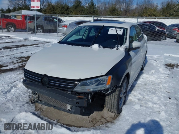 2012 Volkswagen Jetta Sedan SE w/Convenience with VIN 3VWDX7AJ1CM062454, listed as a IAAI auction lot 41580811 with 119,760 mi miles. Bid and sale history available at carsss.com. Image 2.