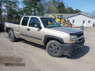 2005 Chevrolet Silverado 1500 Z71 with VIN 2GCEK19B951171707, listed as a IAAI auction lot 42062775 with 129,044 mi miles and . Bid and sale history available at DreamBid. Image 1.