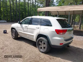 2011 Jeep Grand Cherokee Laredo с VIN 1J4RR4GG0BC641071, выставлен на аукционе IAAI как лот 42460718 с пробегом Не указан миль и . История ставок и продаж доступна на DreamBid. Изображение 3.