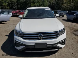 2022 Volkswagen Tiguan S with VIN 3VV1B7AX6NM088271, listed as a Copart auction lot 74822874 with 28,097 mi miles and Salvage Title. Bid and sale history available at carsss.com. Image 5.
