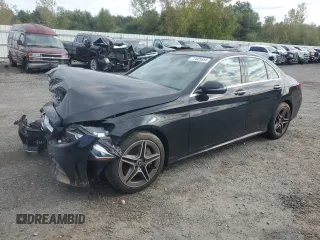 2019 Mercedes-Benz C 300 with VIN 55SWF8EBXKU306577, listed as a Copart auction lot 72605654 with 83,157 mi miles and Salvage Title. Bid and sale history available at carsss.com. Image 1.