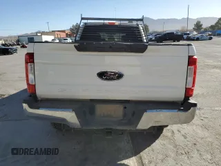 2019 Ford F-250 with VIN 1FD7W2BTXKEG86078, listed as a Copart auction lot 85876794 with 172,666 mi miles and Salvage title. Bid and sale history available at DreamBid. Image 6.