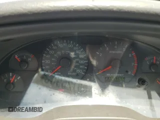 2002 Ford Mustang GT Deluxe z VIN 1FAFP42X62F191498, wystawiony jako Copart lot #55125905 z przebiegiem 115 779 mil mil oraz Szkoda całkowita • Salvage title. Historia ofert i sprzedaży dostępna na DreamBid. Obrazek 9.