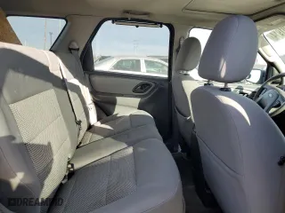 2007 Ford Escape XLT with VIN 1FMYU93117KA66082, listed as a Copart auction lot 83591914 with 229,950 mi miles and Clean Title. Bid and sale history available at carsss.com. Image 10.