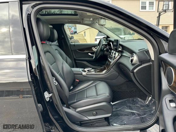 2018 Mercedes-Benz GLC with VIN WDC0G4KB0JF326617, listed as a Copart auction lot 52226295 with 152,234 mi miles and Clean Title. Bid and sale history available at carsss.com. Image 7.