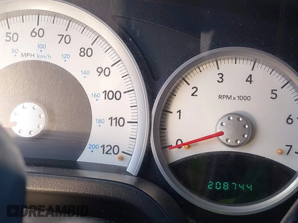 2008 Dodge Dakota SLT with VIN 1D7HE48K78S514290, listed as a IAAI auction lot 41766396 with 208,744 mi miles and . Bid and sale history available at carsss.com. Image 7.