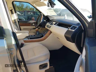 2010 Land Rover Range Rover Sport HSE Lux with VIN SALSK2D48AA216839, listed as a IAAI auction lot 40563810 with 97,361 mi miles and . Bid and sale history available at DreamBid. Image 5.