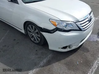 2011 Toyota Avalon with VIN 4T1BK3DB5BU403902, listed as a IAAI auction lot 41472945 with 175,685 mi miles. Bid and sale history available at carsss.com. Image 6.