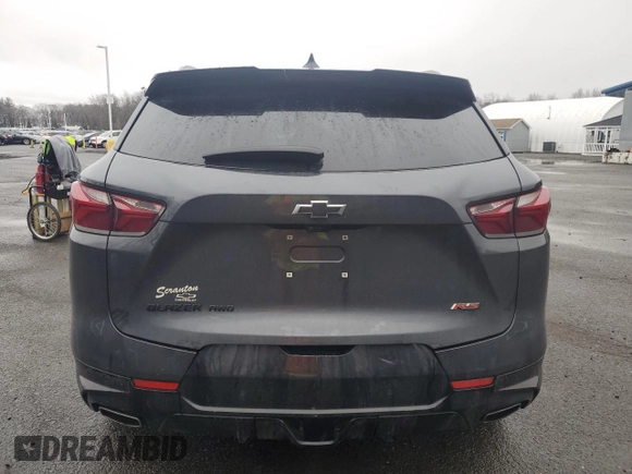 2021 Chevrolet Blazer RS z VIN 3GNKBKRS2MS585009, wystawiony jako Copart lot #48954695 z przebiegiem 90 228 mil mil oraz Szkoda całkowita • Salvage title. Historia ofert i sprzedaży dostępna na DreamBid. Obrazek 6.