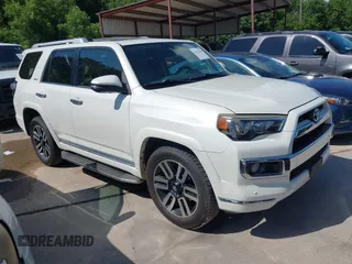 2014 Toyota 4Runner SR5 z VIN JTEZU5JR2E5075987, wystawiony jako IAAI lot #42227644 z przebiegiem 151 471 mil mil oraz . Historia ofert i sprzedaży dostępna na DreamBid. Obrazek 1.