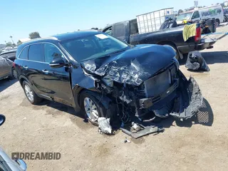 2018 Kia Sorento LX with VIN 5XYPG4A30JG347530, listed as a IAAI auction lot 39296923 with 73,096 mi miles. Bid and sale history available at carsss.com. Image 1.