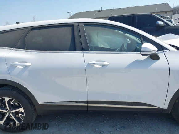 2025 Kia Sportage EX with VIN 5XYK33DF4SG269101, listed as a IAAI auction lot 41772994 with 2,513 mi miles. Bid and sale history available at carsss.com. Image 13.