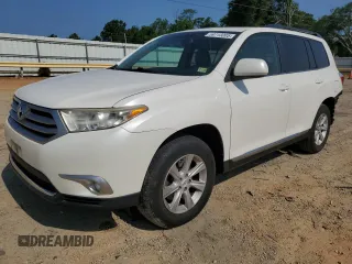 2011 Toyota Highlander z VIN 5TDBK3EH2BS091193, wystawiony jako Copart lot #59713005 z przebiegiem 120 816 mil mil oraz Szkoda całkowita • Salvage title. Historia ofert i sprzedaży dostępna na DreamBid. Obrazek 1.