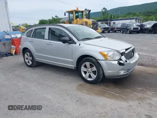 2011 Dodge Caliber Mainstreet z VIN 1B3CB3HA8BD126402, wystawiony jako IAAI lot #42345162 z przebiegiem 67 459 mil mil oraz . Historia ofert i sprzedaży dostępna na DreamBid. Obrazek 1.