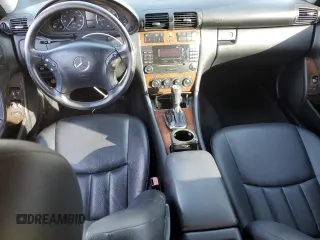 2007 Mercedes-Benz C с VIN WDBRF87J87F887940, выставлен на аукционе Copart как лот 84919644 с пробегом 166 061 миль миль и Чистый • Clean title. История ставок и продаж доступна на DreamBid. Изображение 8.