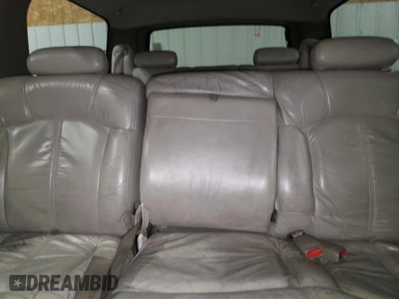 2001 Chevrolet Suburban LS with VIN 1GNFK16T71J252634, listed as a Copart auction lot 45773005 with 266,570 mi miles and Clean Title. Bid and sale history available at carsss.com. Image 10.