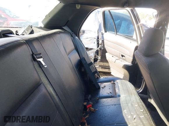 2007 Ford Police Interceptor с VIN 2FAFP71W47X103554, выставлен на аукционе IAAI как лот 41565806 с пробегом 148 429 миль миль и . История ставок и продаж доступна на DreamBid. Изображение 8.