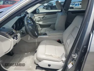 2014 Mercedes-Benz E 350 Sport z VIN WDDHF5KB5EB054330, wystawiony jako Copart lot #56802105 z przebiegiem 64 244 mil mil oraz Szkoda całkowita • Salvage title. Historia ofert i sprzedaży dostępna na DreamBid. Obrazek 7.
