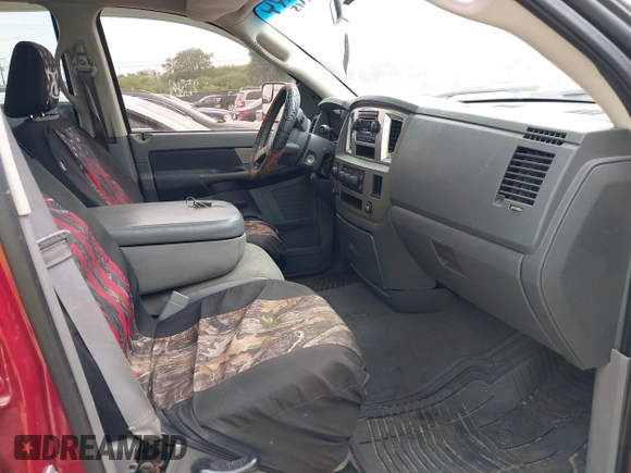 2007 Dodge 1500 SLT with VIN 1D7HU18P97S181800, listed as a IAAI auction lot 42135549 with 170,661 mi miles. Bid and sale history available at carsss.com. Image 5.