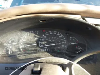 2000 Ford Explorer Eddie Bauer с VIN 1FMZU64E0YZB37690, выставлен на аукционе IAAI как лот 41588446 с пробегом 184 471 миль миль и . История ставок и продаж доступна на DreamBid. Изображение 7.