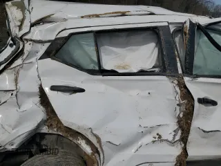 2020 Nissan Kicks S z VIN 3N1CP5BV2LL542323, wystawiony jako Copart lot #51383425 z przebiegiem Nie podano mil oraz Nie do naprawy. Historia ofert i sprzedaży dostępna na DreamBid. Obrazek 10.