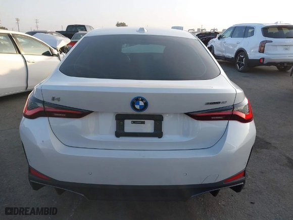 2024 BMW i4 eDrive40 with VIN WBY73AW04RFS99441, listed as a IAAI auction lot 41225288 with 557 mi miles. Bid and sale history available at carsss.com. Image 16.