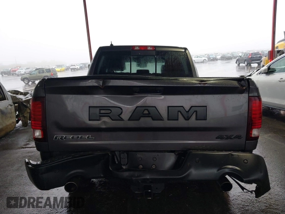 2017 Ram 1500 Rebel z VIN 1C6RR7YT0HS593919, wystawiony jako IAAI lot #41450337 z przebiegiem 164 024 mil mil oraz . Historia ofert i sprzedaży dostępna na DreamBid. Obrazek 16.