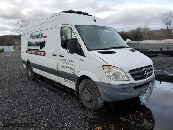 2013 Mercedes-Benz Sprinter Cargo Vans with VIN WD3PF4CC5D5750135, listed as a Copart auction lot 85291374 with 1 mi miles and Clean Title. Bid and sale history available at carsss.com. Image 4.