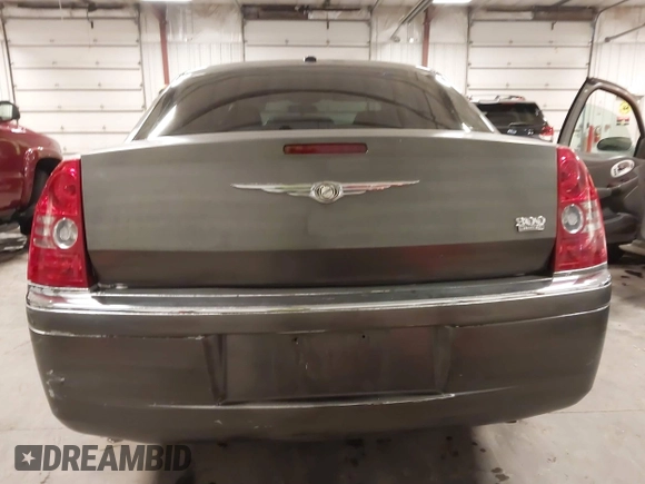 2010 Chrysler 300 Touring with VIN 2C3CA5CV9AH213299, listed as a IAAI auction lot 41754215 with 172,467 mi miles. Bid and sale history available at carsss.com. Image 17.
