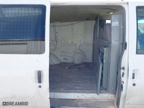 2004 Chevrolet Astro Cargo Van with VIN 1GCDM19X64B116924, listed as a IAAI auction lot 41638276 with NaN miles. Bid and sale history available at carsss.com. Image 8.