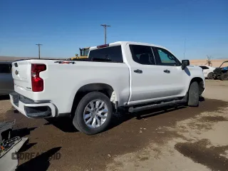 2023 Chevrolet Silverado 1500 Custom with VIN 3GCPDBEK7PG159113, listed as a Copart auction lot 89026075 with 27,447 mi miles and Salvage Title. Bid and sale history available at DreamBid. Image 3.