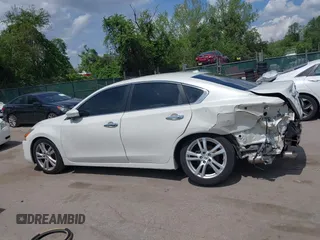 2015 Nissan Altima SL with VIN 1N4BL3AP6FC205820, listed as a IAAI auction lot 42188752 with 155,737 mi miles and . Bid and sale history available at carsss.com. Image 14.