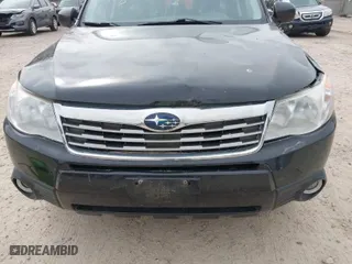2010 Subaru Forester 2.5X Limited with VIN JF2SH6DC7AH748869, listed as a IAAI auction lot 42055729 with 154,586 mi miles. Bid and sale history available at carsss.com. Image 14.