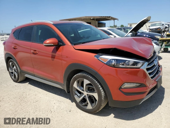 2017 Hyundai Tucson Sport z VIN KM8J33A25HU356909, wystawiony jako Copart lot #52573445 z przebiegiem 164 029 mil mil oraz Szkoda całkowita • Salvage title. Historia ofert i sprzedaży dostępna na DreamBid. Obrazek 4.
