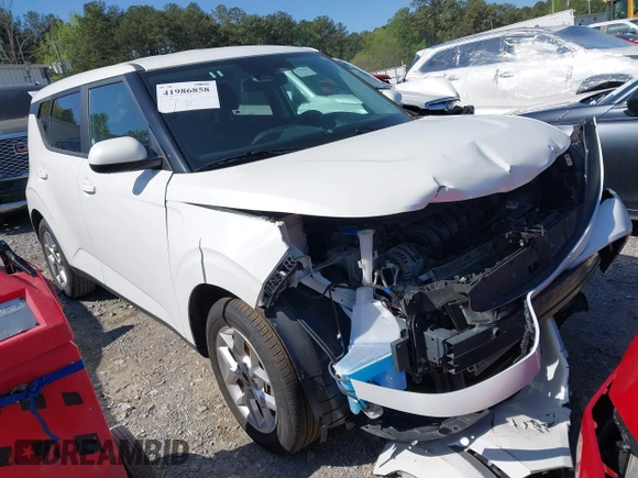 2024 Kia Soul S with VIN KNDJ23AU4R7911082, listed as a IAAI auction lot 41986858 with 53,001 mi miles and . Bid and sale history available at DreamBid. Image 1.