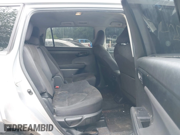 2020 Toyota Highlander LE with VIN 5TDZZRAH6LS027761, listed as a IAAI auction lot 42034714 with 90,546 mi miles and . Bid and sale history available at DreamBid. Image 8.