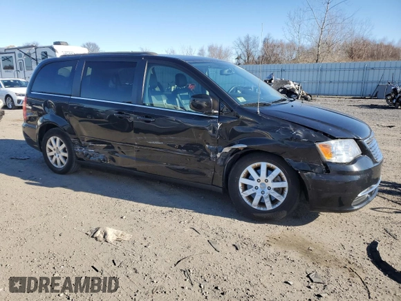 2015 Chrysler Town & Country LX with VIN 2C4RC1AG2FR675606, listed as a Copart auction lot 88864295 with 39,985 mi miles and Clean Title. Bid and sale history available at carsss.com. Image 4.