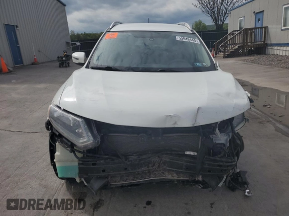 2016 Nissan Rogue S z VIN KNMAT2MV6GP707957, wystawiony jako Copart lot #55949445 z przebiegiem Nie podano mil oraz Szkoda całkowita • Salvage title. Historia ofert i sprzedaży dostępna na DreamBid. Obrazek 5.
