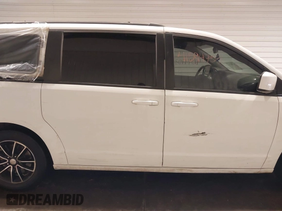 2019 Dodge Grand Caravan SE with VIN 2C4RDGBG8KR531227, listed as a IAAI auction lot 41594753 with 88,031 mi miles and . Bid and sale history available at DreamBid. Image 13.