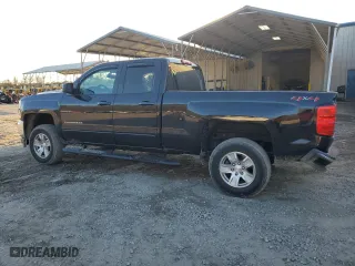 2018 Chevrolet Silverado 1500 LT with VIN 1GCVKREH4JZ105995, listed as a Copart auction lot 42918465 with 60,833 mi miles and Salvage Title. Bid and sale history available at carsss.com. Image 2.