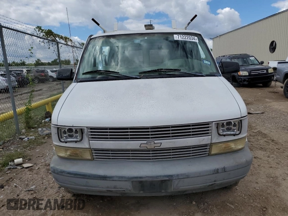 1998 Chevrolet Astro Cargo z VIN 1GCDM19W6WB178818, wystawiony jako Copart lot #71222034 z przebiegiem 95 128 mil mil oraz Szkoda całkowita • Salvage title. Historia ofert i sprzedaży dostępna na DreamBid. Obrazek 5.